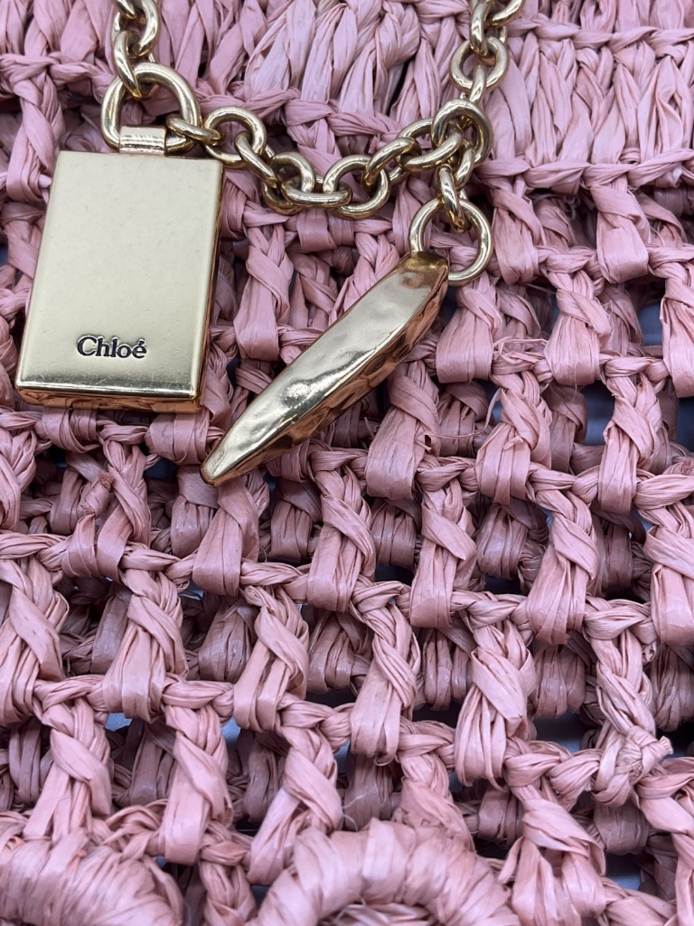 CHLOE SUMMERY BEIGE SUMMER BANANA LOGO RAFFIA CROCHET TOTE BAG - Picture 5 of 16